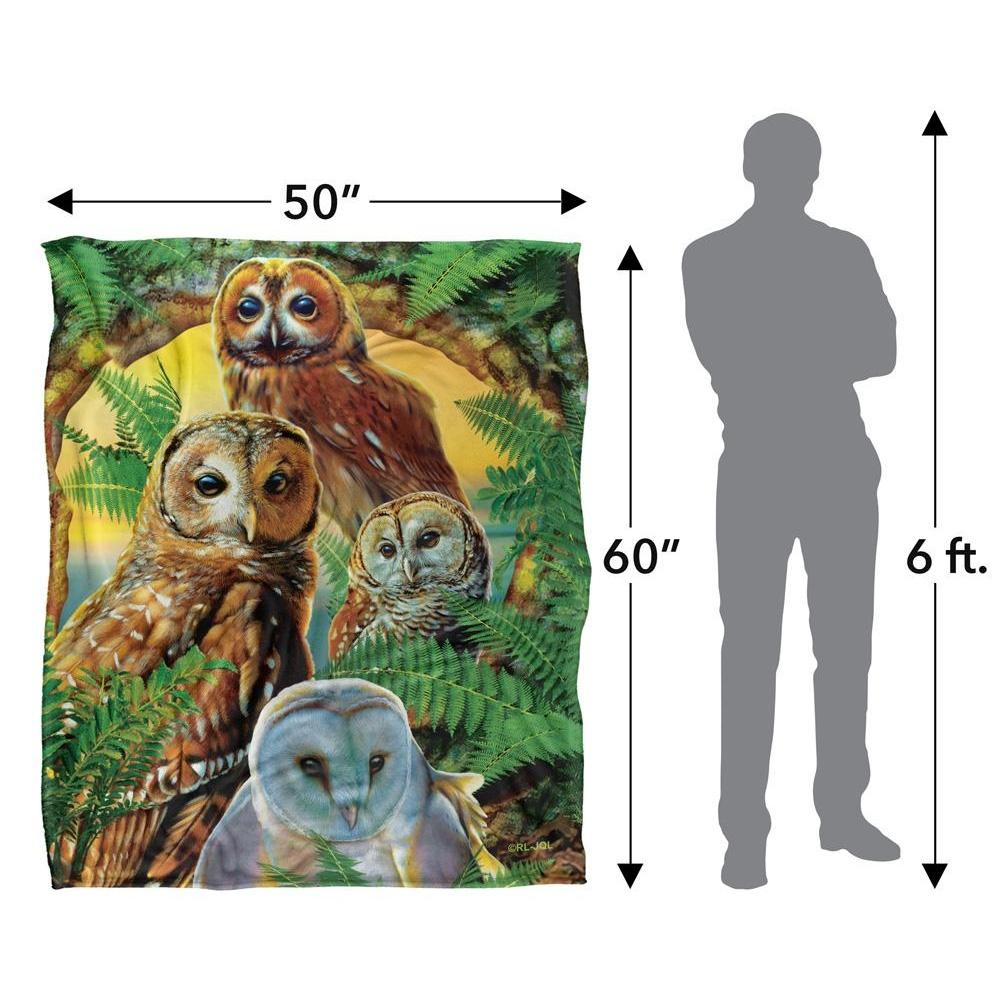 JQ Licensing Silky Owl Supersoft Blanket