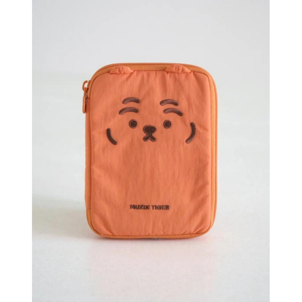 MuzikTiger Non Woven Tiger Travel Pouch