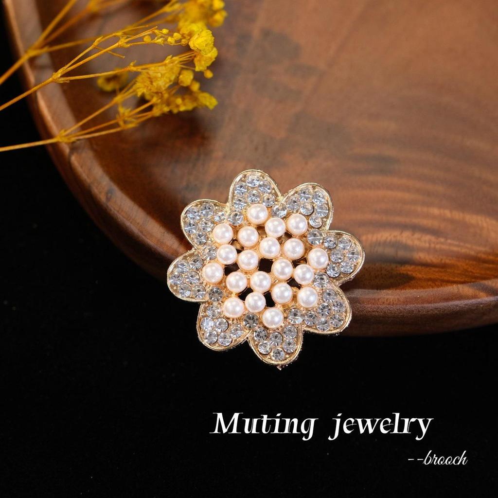 Korean Style Rhinestone Pearl Alloy Brooch & Pin