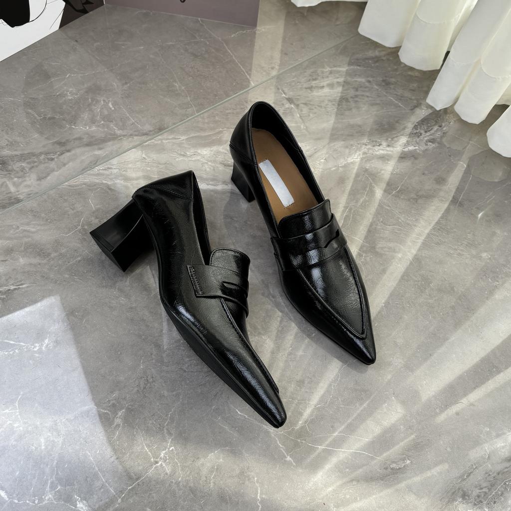Cowhide Version~ Retro Pointed Thick Heel Small Leather Shoes Women's Commuting Temperament One-pedal Loafers French Single Shoes