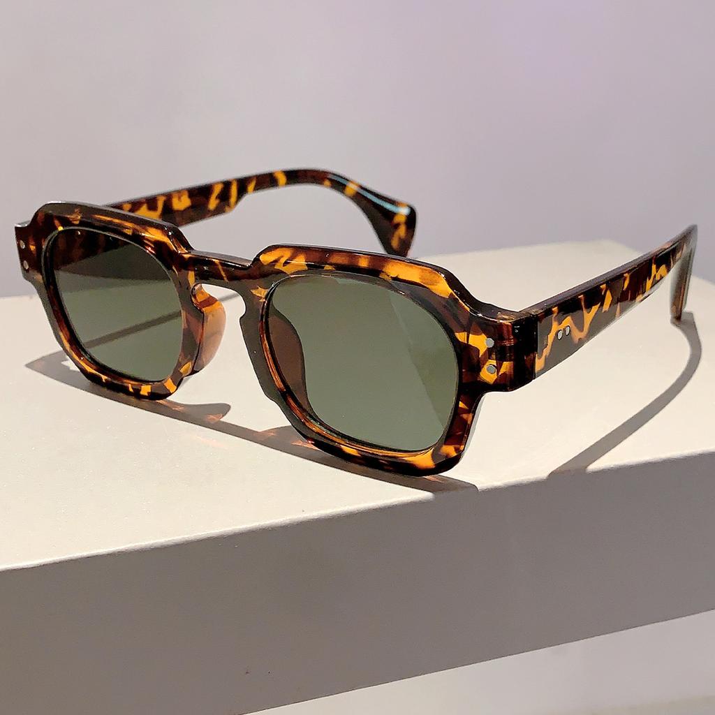 Vintage Square Sunglasses New in Stylish Candy Color Women Eyewear  Fashion Brand Design UV400 Protection Men Shades