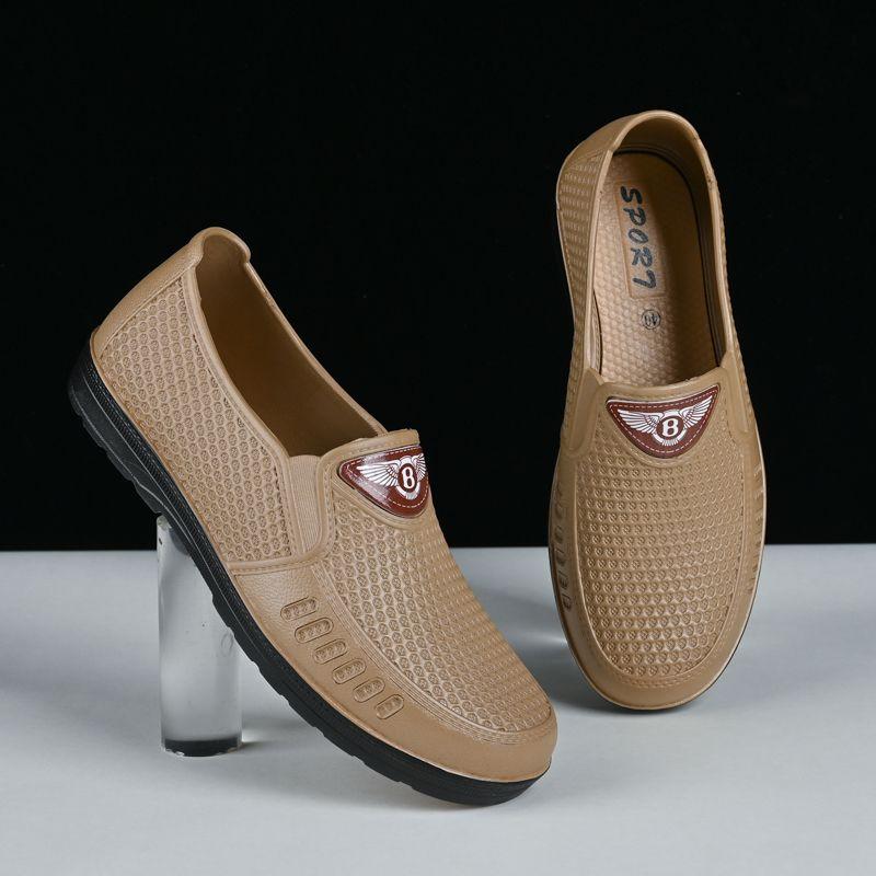 PVC Imitation Leather Men Non-Slip Waterproof Low-Cut Work Slippers Beach Sandals with Soft Soles for Construction Sites