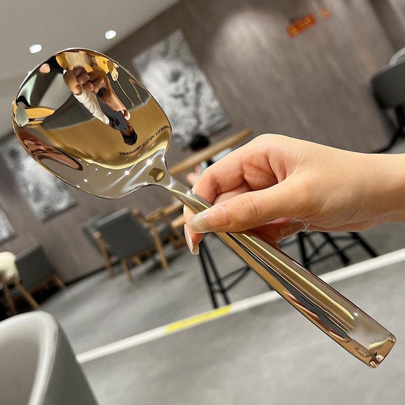 Stainless steel flat bottom spoon thickened spoon palace spoon with hotel restaurant spoon creative small spoon