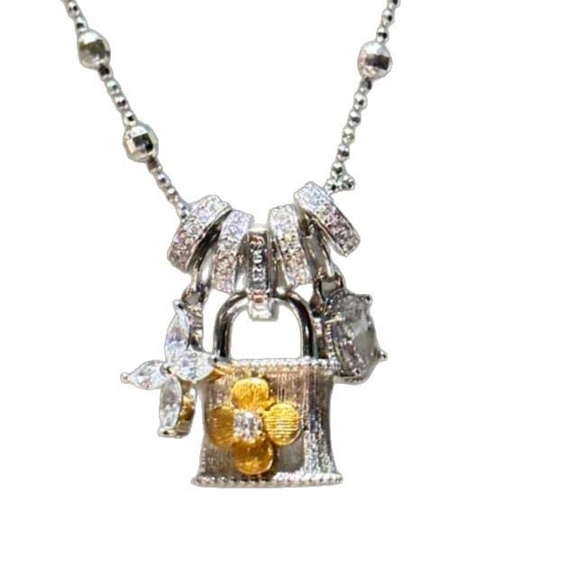 Light Luxury High-End Brushed Running Ring Four-Leaf Flower Lock Necklace Versatile Niche Design Medieval Seiko Collarbone Chain