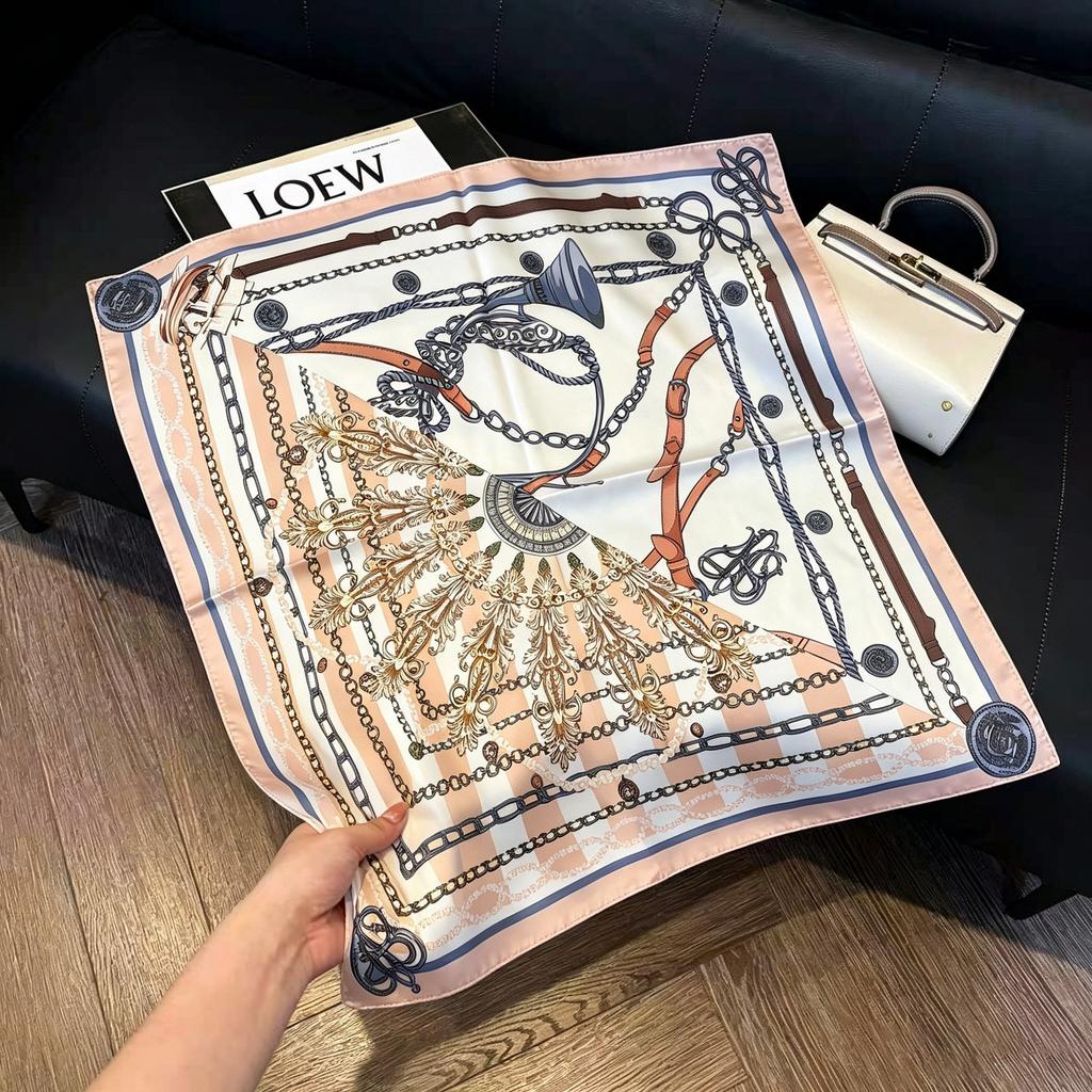 May Kaji Cashew Flower Square Scarf Retro Men's Silk Scarf Buckle British Style Scarf Men's Paisley Pattern Small Scarf Women