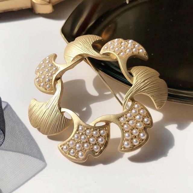 Жемчужная Брошь-Булавка Женская Брошь-Цветок Пряжка для Шелкового Шарфа Ретро Устойчивая к Выцветанию Высококачественная Эмаль Поясное Платье Ретро Украшения