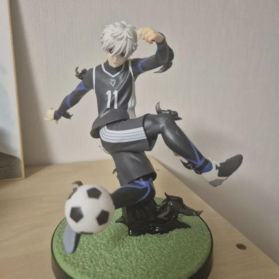 

Blue Rock Nagi Cheil Lottery Figure