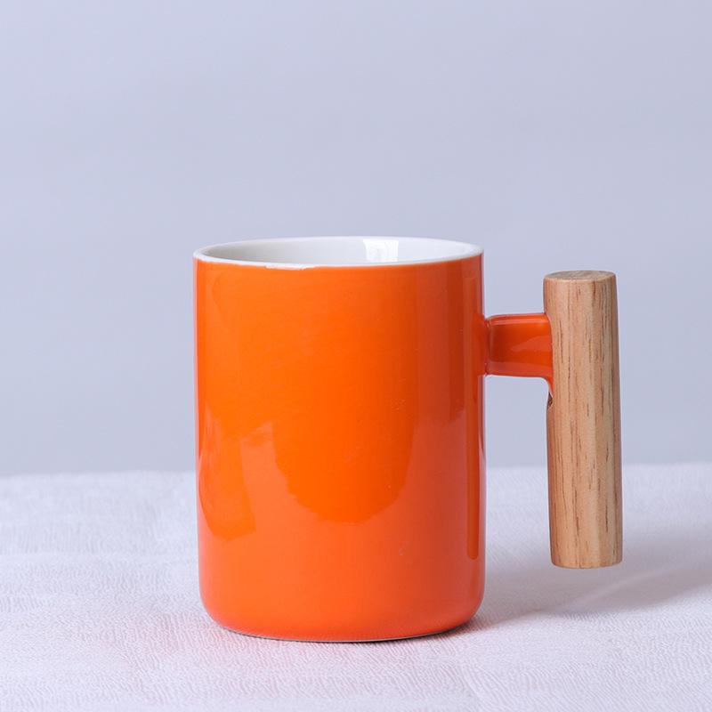 Nordische Keramiktasse mit Holzgriff - Ideal für das Büro, für Kaffee oder als Geschenk