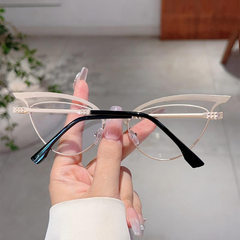 Vintage Cat Eye Glasses Women Fashion Hollowed Blue Light Blocking Eyewear Trendy Brand Design Decorative Eyeglasses