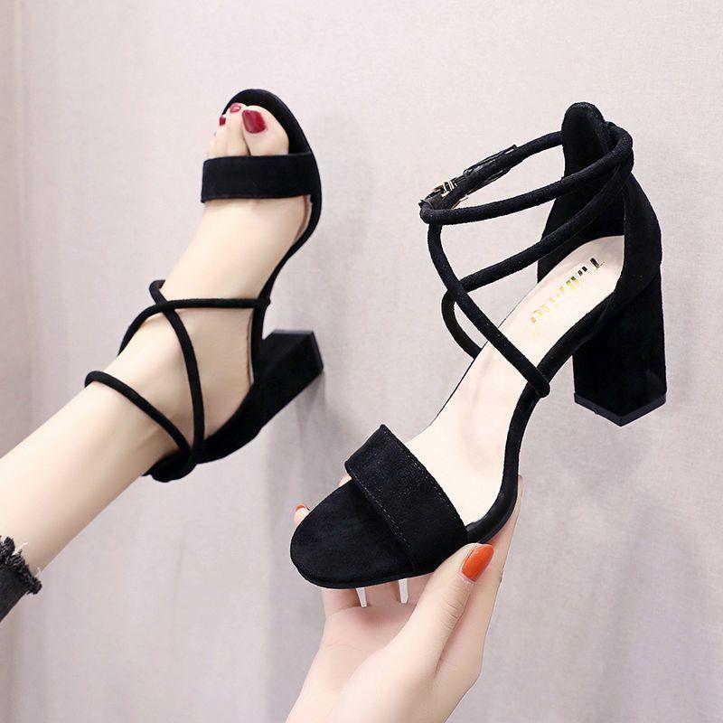 Internet Celebrities Ins High-value One-word Buckle High Heels 2024 New Fashion Versatile Student Thick Heel Roman Sandals Women