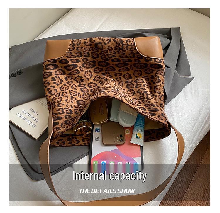 2025 Women's Leopard Print Large-Capacity Retro Tote and Shoulder Bag