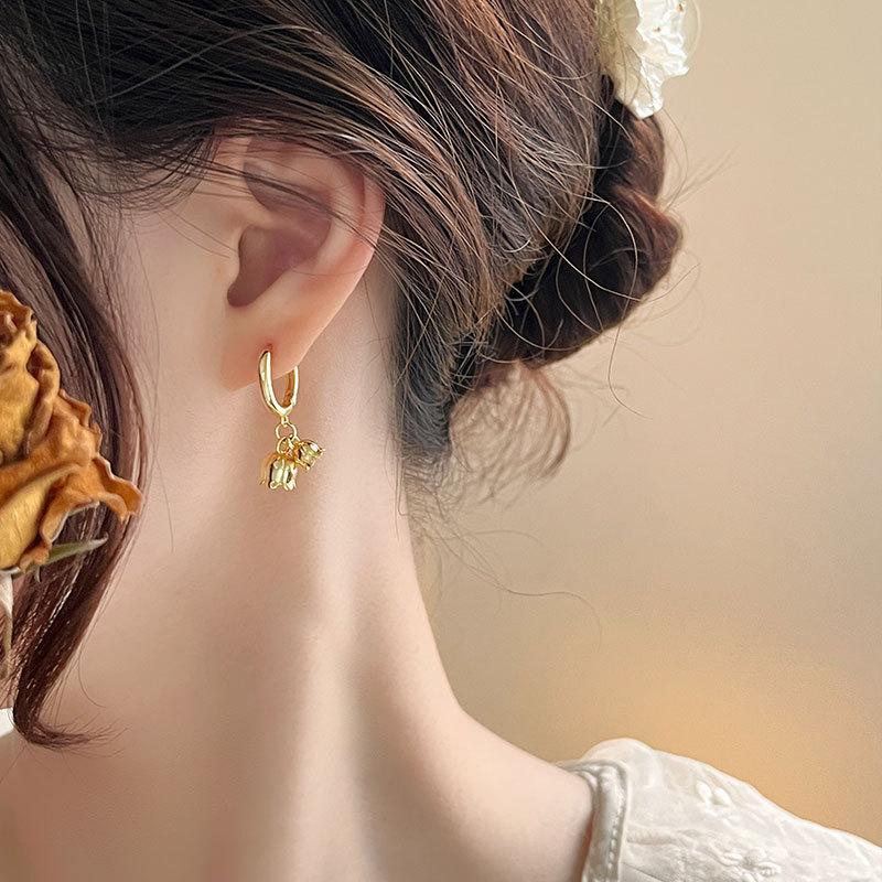 Pastoral Style, Fresh Lily of The Valley Flower Ear Buckle Flower Pendant Earrings Light Luxury High-end Ear Decoration