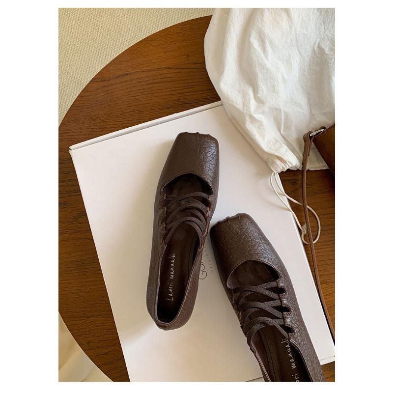 Новые ретро туфли-лодочки с перекрестными ремешками с острым носком эластичные удобные из натуральной кожи 40 коричневый 3290₽