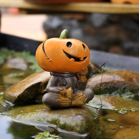 Pumpkin Head Scarecrow Figurine Fishing Scarecrow Sculpture Halloween Decor Pumpkin Statue for Fish Tank Aquarium Pond