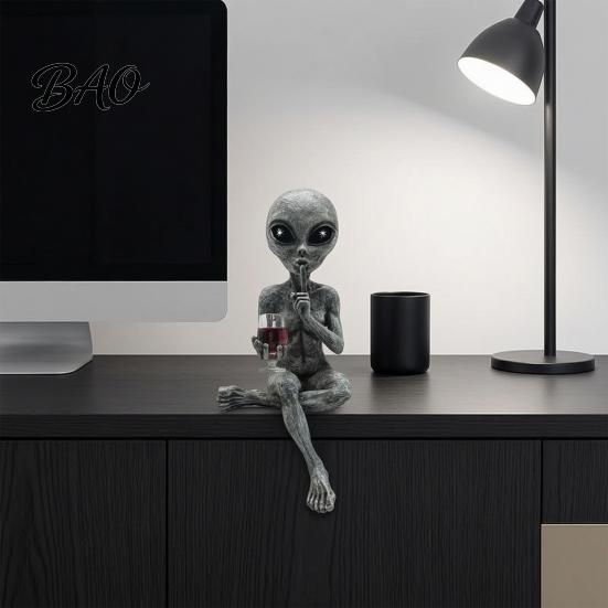 Creative Home Accent Resin Alien with Beer Glass Figurine, Decorative Desktop Ornament, Table Exquisite Hand Carved Statue Decoration for Living Room