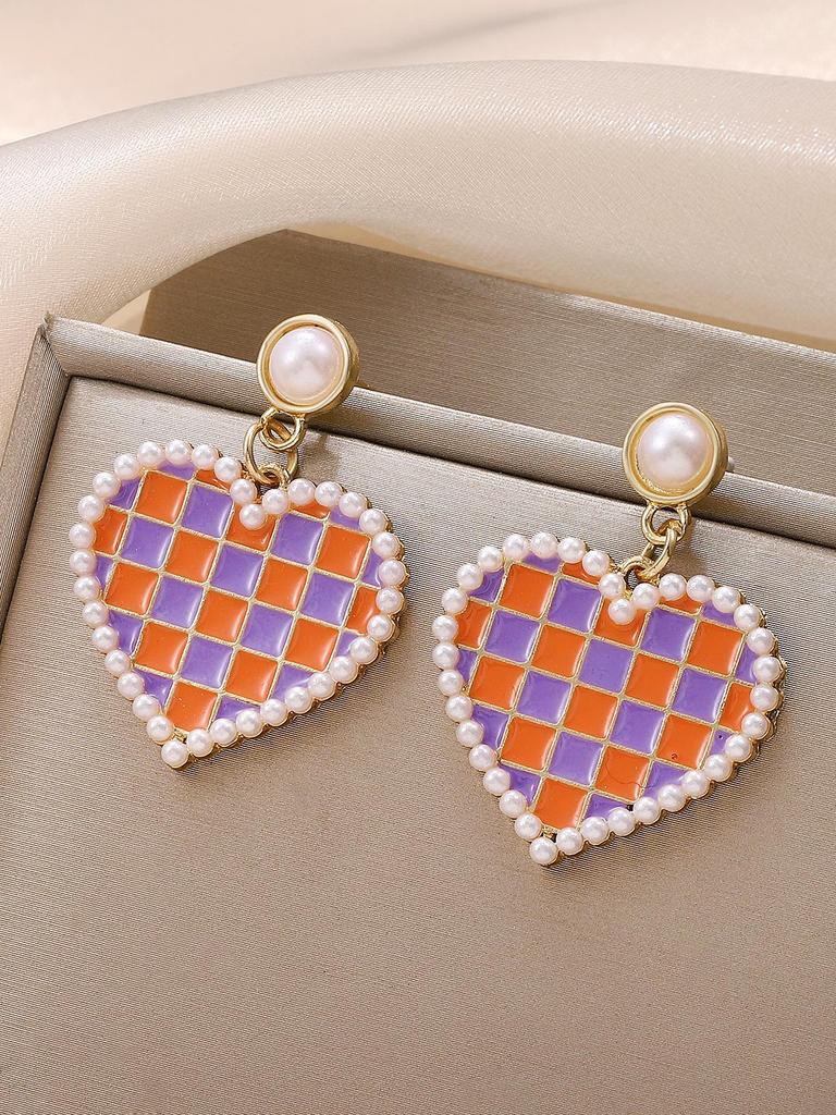 European & American C-Shaped Heart Velvet Stud Earrings for Women – Elegant Korean Style Accessories.