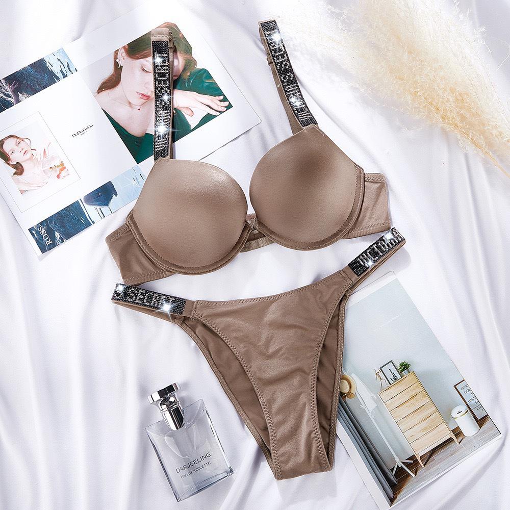 Plus Size European & American Light Luxury Diamond Strap Push-Up Bra & High Cut Panty Set