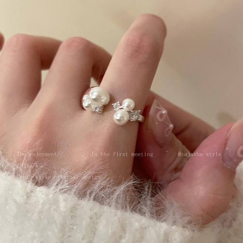 Pearl Stacking Open Ring: Elegant Women's Light Luxury Decorative Index Finger Ring with Exquisite Niche Design