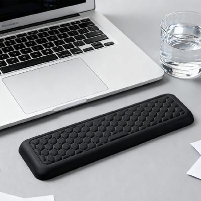 Accesorios para computadoras – Alfombrillas de ratón y cojines para manos