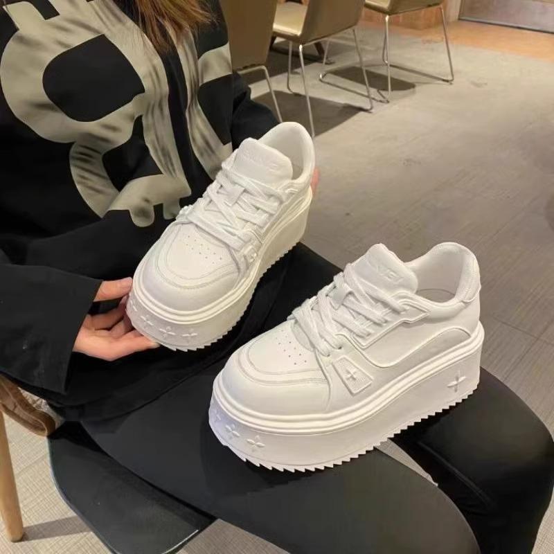 Zhao Ruth, the Same Style Increases the Height of 6CM Little White Shoes Women's Shoes 2025 New Thick-soled Versatile Board Shoes High-heeled Casual