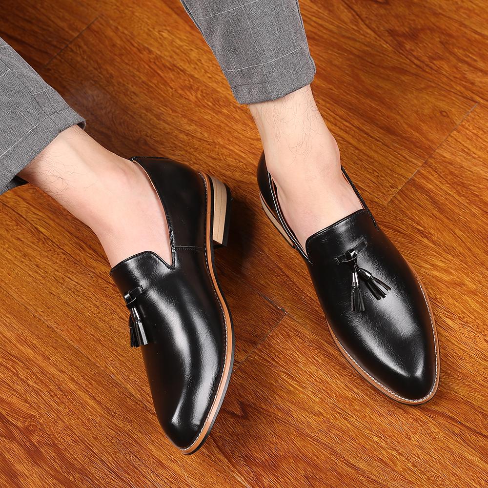 Fashion 2025 Men's Fringed Loafers For Autumn And Winter  New Comfortable Wedding Party Shoe Classic Anti-Slip Office And Business Shoes