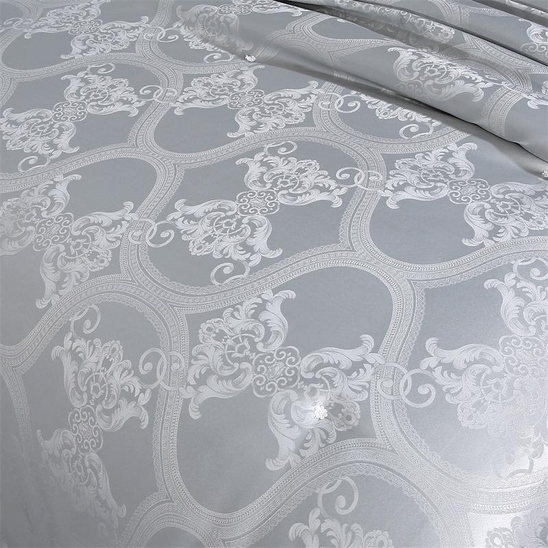 European Handmade Custom Mulberry Silk Quilt: One-Piece, Two-in-One Design for All Seasons