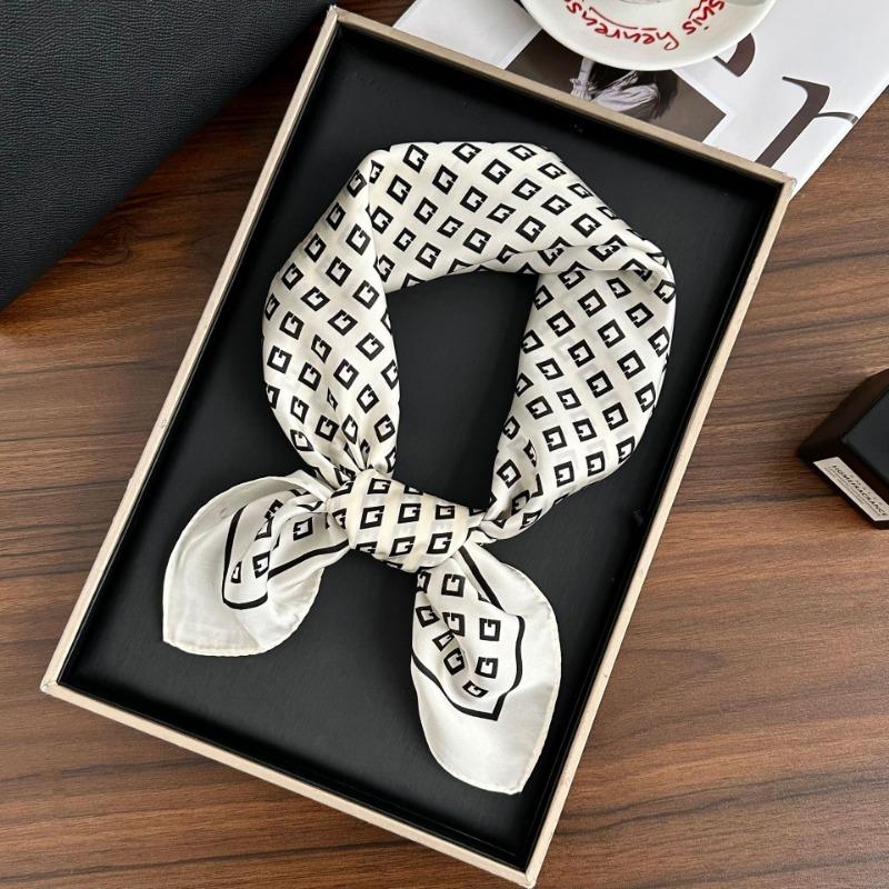 Polka Dot Silk Scarf Square Scarf High-end New Versatile Decorative Scarf Scarf Scarf Neck Cashew Flower Scarf Shawl Can Be Used As a Tube Top