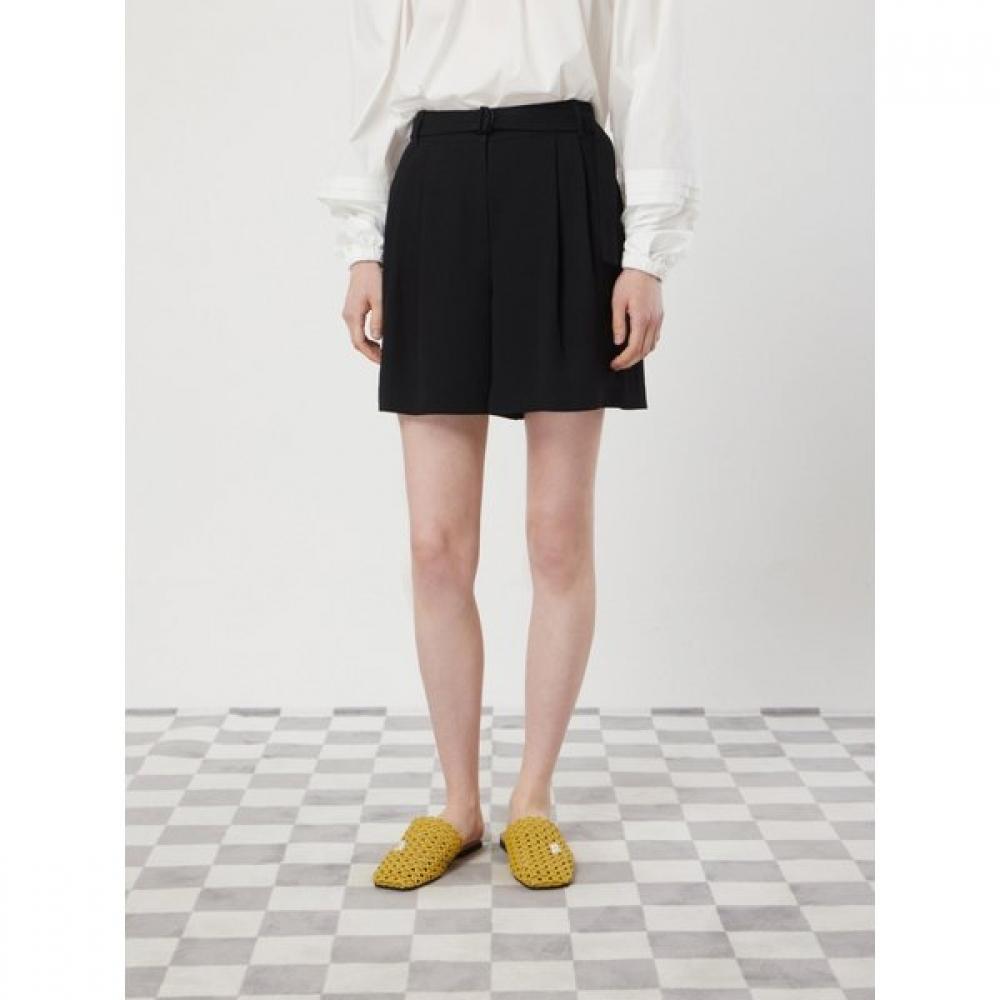 

Cc Collect Belted Two Tuck Shorts C253msa023 Light beige (LE)/66