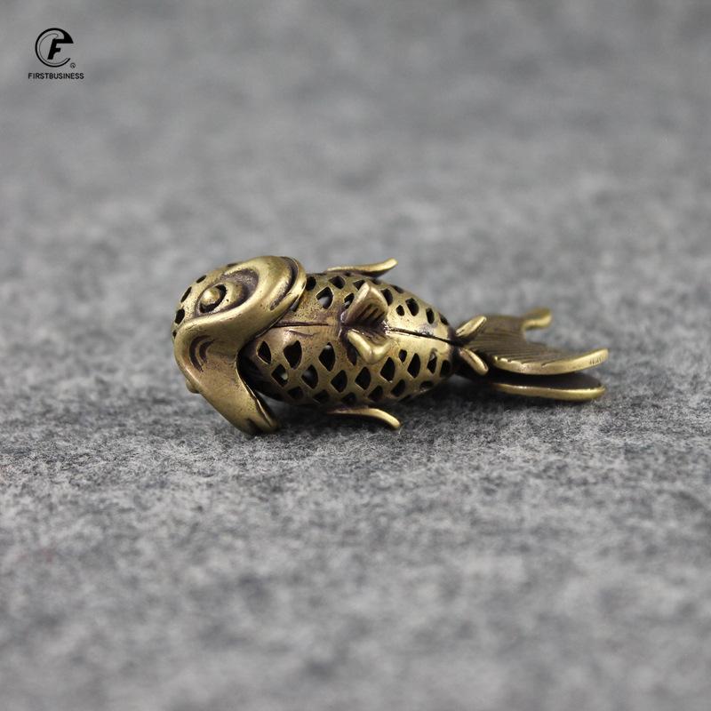 Pure Copper Goldfish Small Ornaments Home Decor Accesories Brass Hollow Head Movable Tail Pendant for Key Chain Desk Decorations
