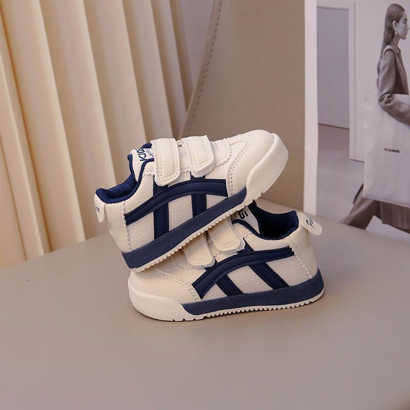 Dziecięce buty Forrest Gump Dziewczęce Wiosna i Jesień 2025 miękka podeszwa antypoślizgowe buty Niemowlęce maluchy buty antykopnięciowe Skórzane buty na desce cekiny