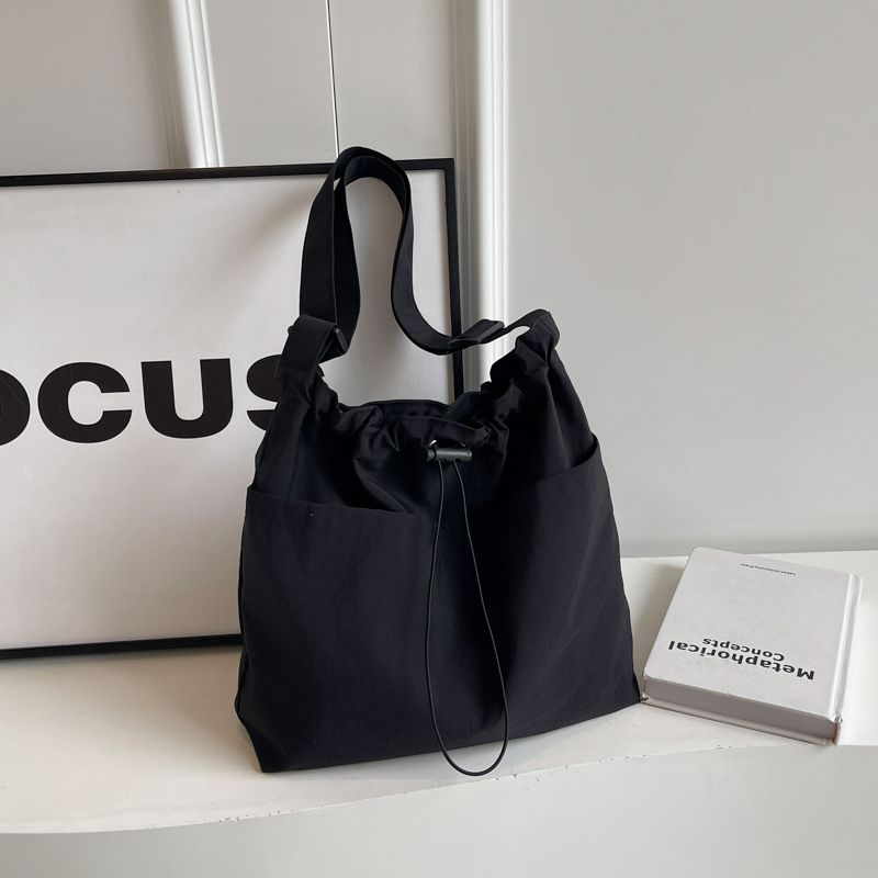 

Повседневная холщовая сумка женская легкая и вместительная сумка-ведро на кулиске в японском стиле, художественная, универсальная, на плечо, мессенджер Black