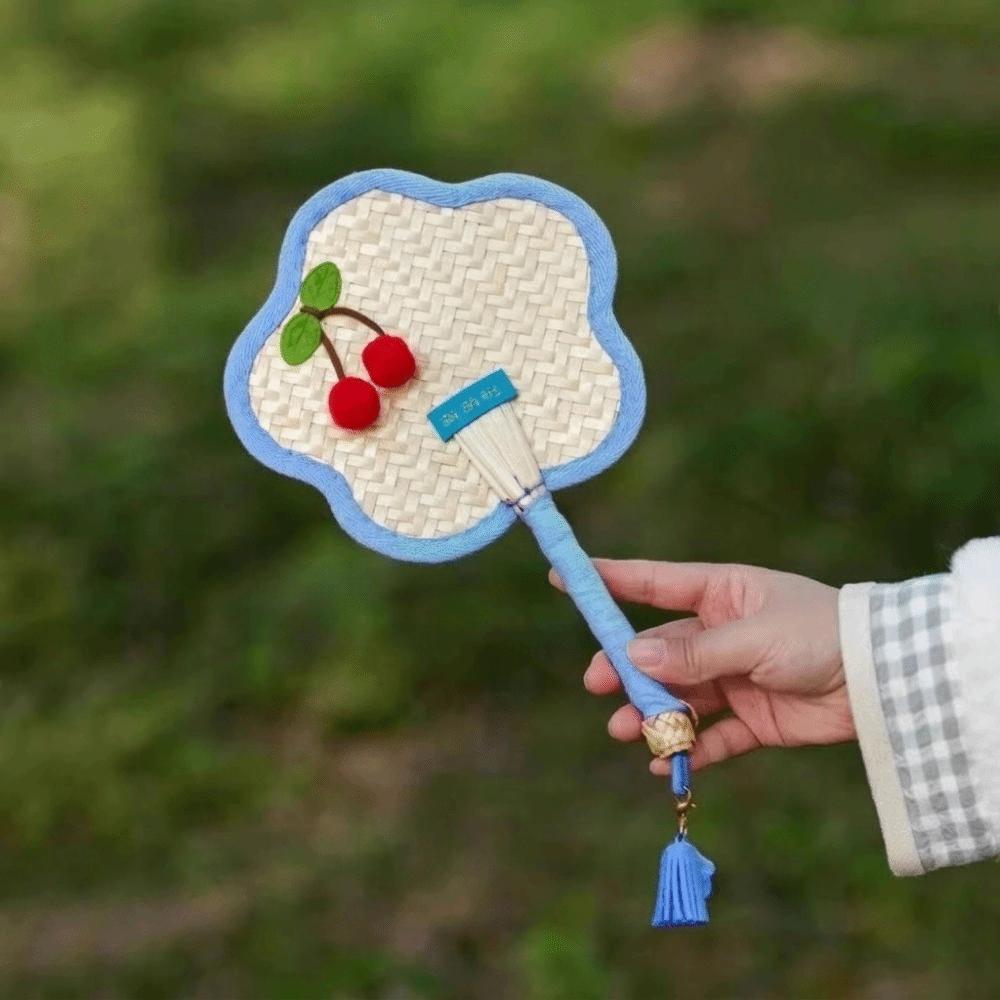 Vintage Portable Fan Flower Shaped Cooling Fan Creative Straw Fan Home Decor