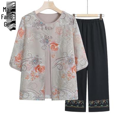 Stylish Summer Two-Piece Set for Mature Women - Trendy Tops for Moms and Grandmas