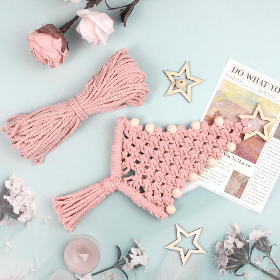 Anfängerfreundliches Makramee-Set Weihnachts-Edition Holzperlenbaum DIY Mehrfarbiges Polyester Festlicher Auto-Dekor Geschenk Anleitung