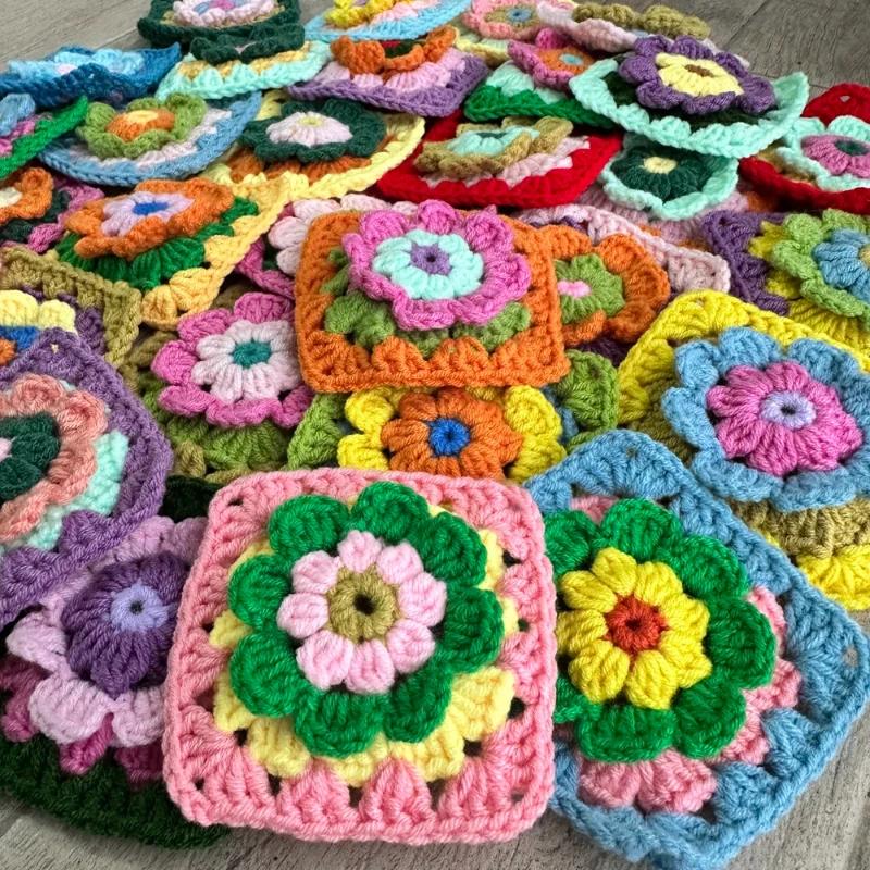 Colorful Handmade Crochet Table Place Mat Pad Random Colors Coffee Coaster Cup Doily Christmas Flower Placemat for Wedding
