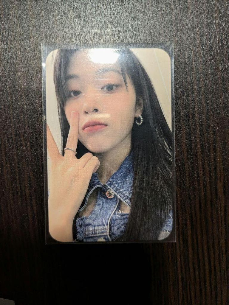 [USED] ITZY Ryujin tou checkmate trading card bonus