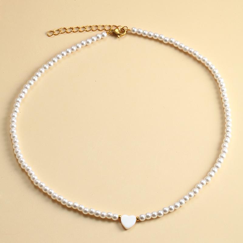 Sweet sister light luxury love pearl necklace female, versatile high-end shell pendant temperament collarbone chain