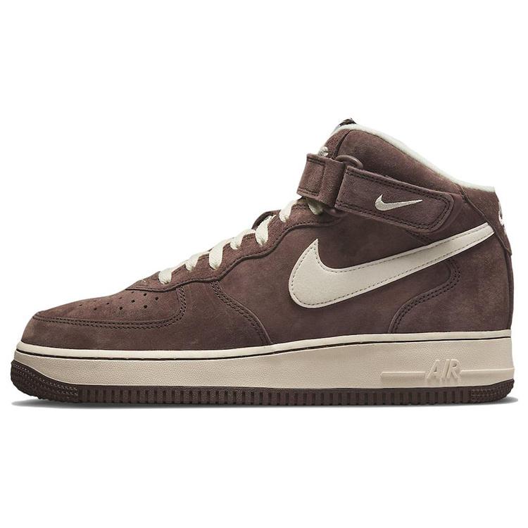 

новые Nike Air Force 1 Mid Qs Шоколад 38.5