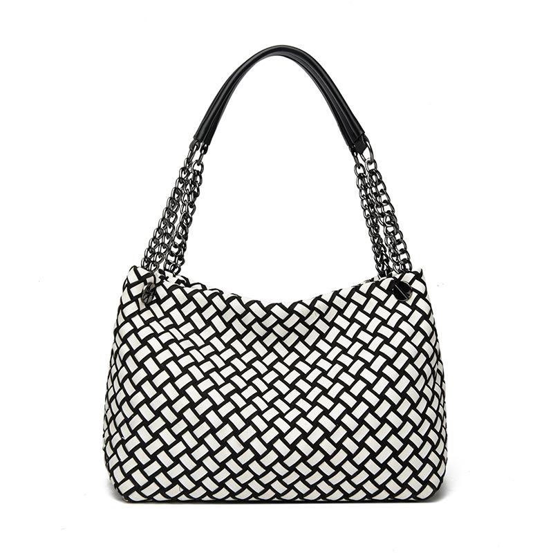 Niche Design Hand-woven Bag, New High-end Tip Bag, Dumpling Bag, Portable Child and Mother Bag, Vegetable Basket Bag.