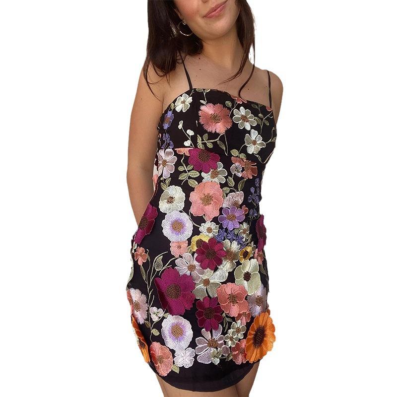 2025 Rochie cu bretele brodate din plasă florală elegantă de primăvară 2025