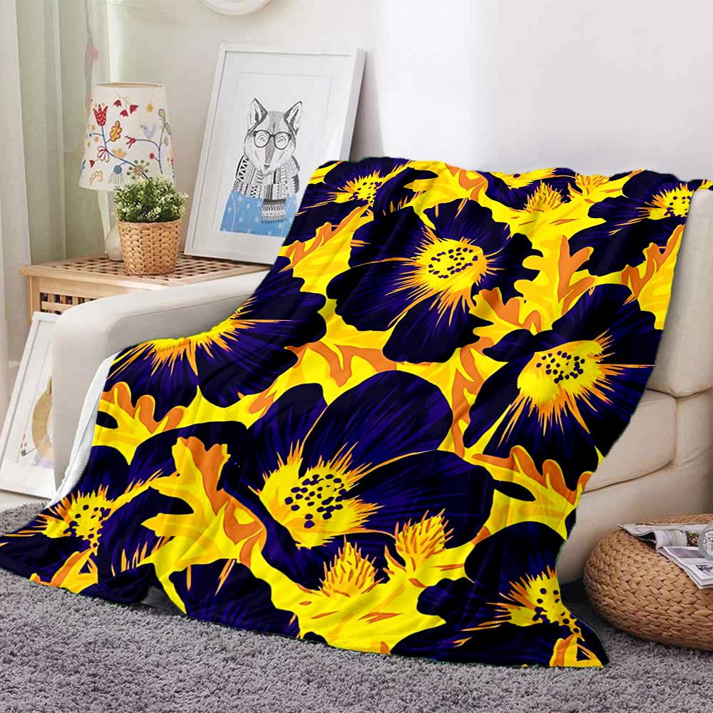 1pc Floral Pattern Blanket Warm, Cozy, And Soft, Suitable for Sofas, Beds, Cars, And Office Use.Perfect for Camping And Travel, Making It a Great Gift
