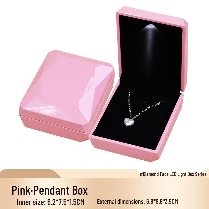Diamond-Faceted Light-Up Jewelry Box for Rings, Bracelets, and Necklaces