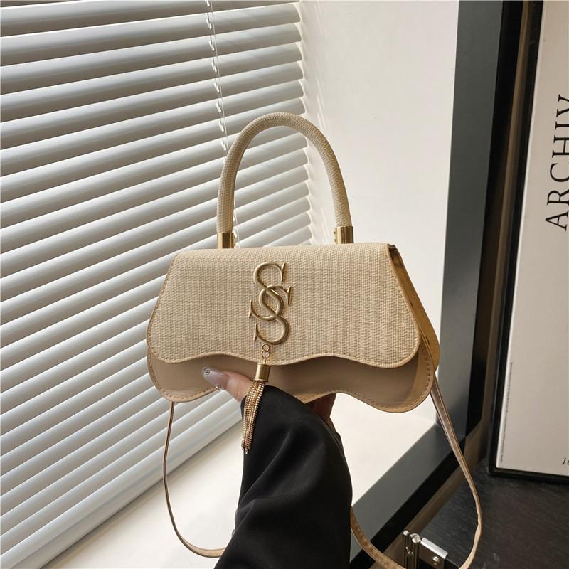 New Small Square Bag Fashion Trend Light Luxury Design Sense Simple Versatile Handbag Shoulder Messenger Bag