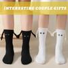 Magnetische Partnersocken Kreative Socken mit großen Augen Cartoon-Paarstrümpfe im Hand-Ins-Stil Lange Socken Bekleidungszubehör