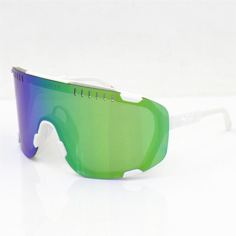 Polarized Cycling Glasses DEVOURS Outdoor Sports  Running Mountaineering Cycling Wind and Sand Resistance