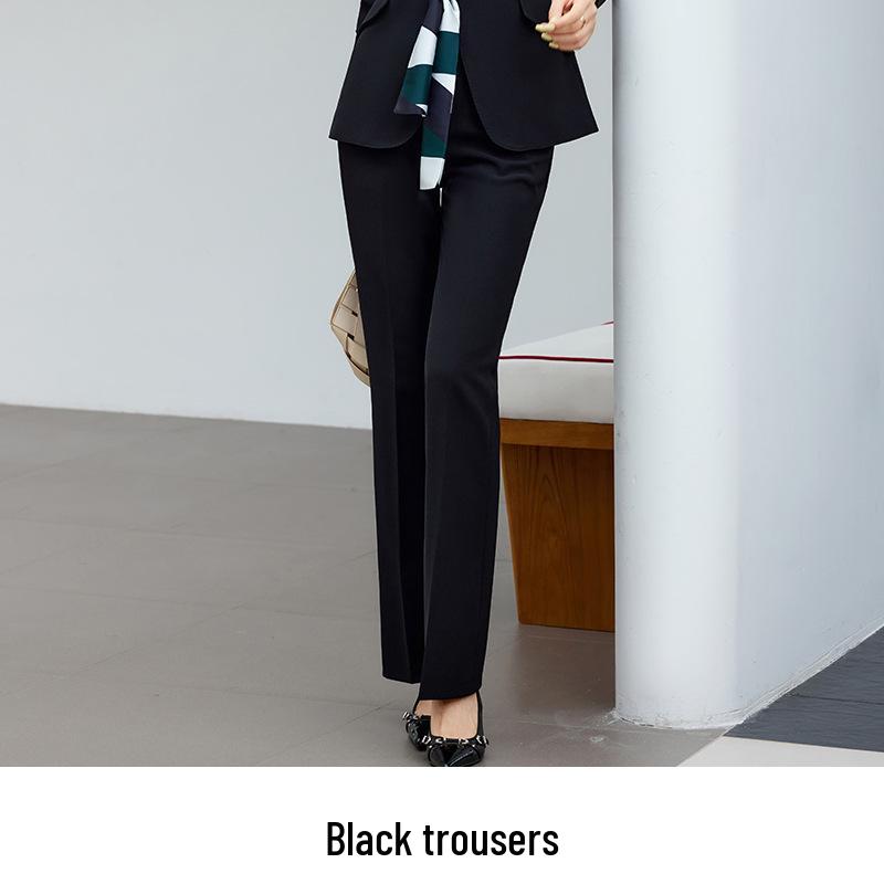 Женский приталенный черный блейзер и брючный костюм с микроклешем M