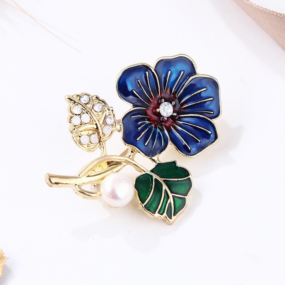 Blue Coat Jumper Pin Corsage Accessories Trumpet Flowers Temperament Flowers Brooch Men and Women Small Lapel Pins Perfect Gift for Couples