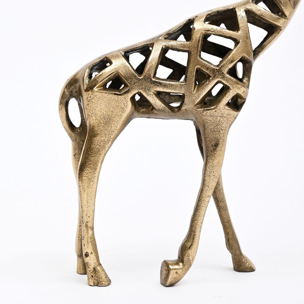Modern Gold Giraffe Sculpture Handcrafted Aluminum Home Décor