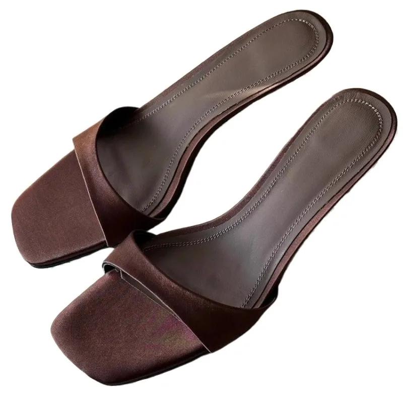 Marke Damenschuhe Basic Damen Hausschuhe Mode Peeptoe Kleiderhausschuhe Damen Sale Eckige Zehenpartie Solide Absätze Damen