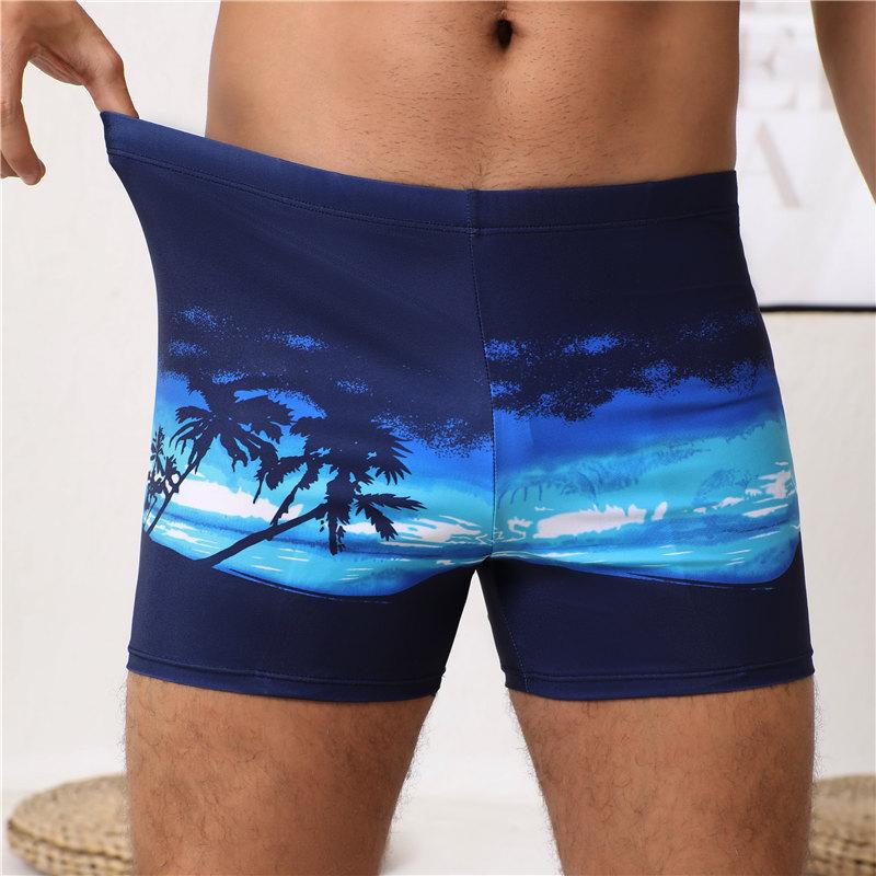 Fashionable Print Brief Swimming Trunks Quick-Dry Sporty Men's Beach Vacation Swimwear Anti-Embarrassment Beach Shorts